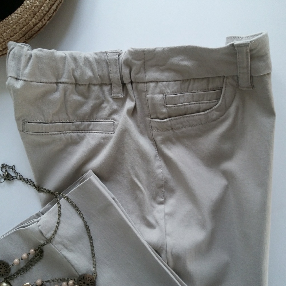 ZAC & RACHEL Khaki Stretch Capri Pants - Picture 2 of 4